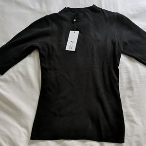 NWT Molly Bracken sweater size m